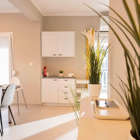 Noah Sea-view Apartment
