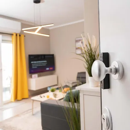 Noah Sea-view דירה נאוי אפיבטיי